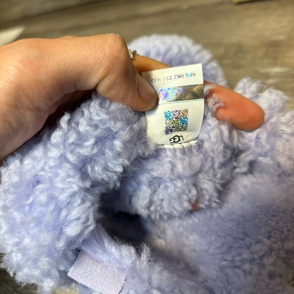 UGG | Maxi Curly Scuffetta Slippers In Save Blossom Purple NEW - Picture 7 of 10